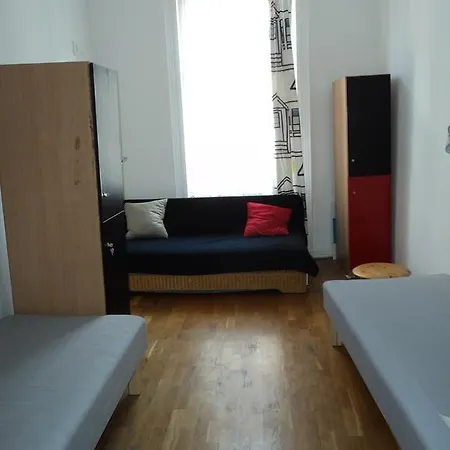 Hostel Come On *